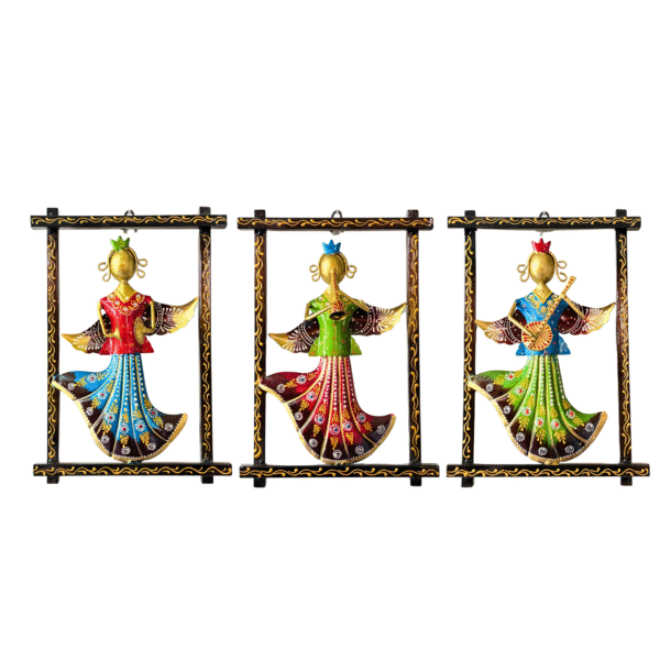 Handcrafted Lady Musician Wall Hanging