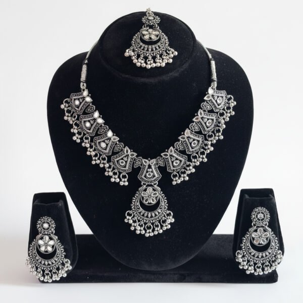 Handcrafted Oxidized Silver Floral Necklace Set with Earrings & Maang Tikka – Ethnic Statement Jewelry